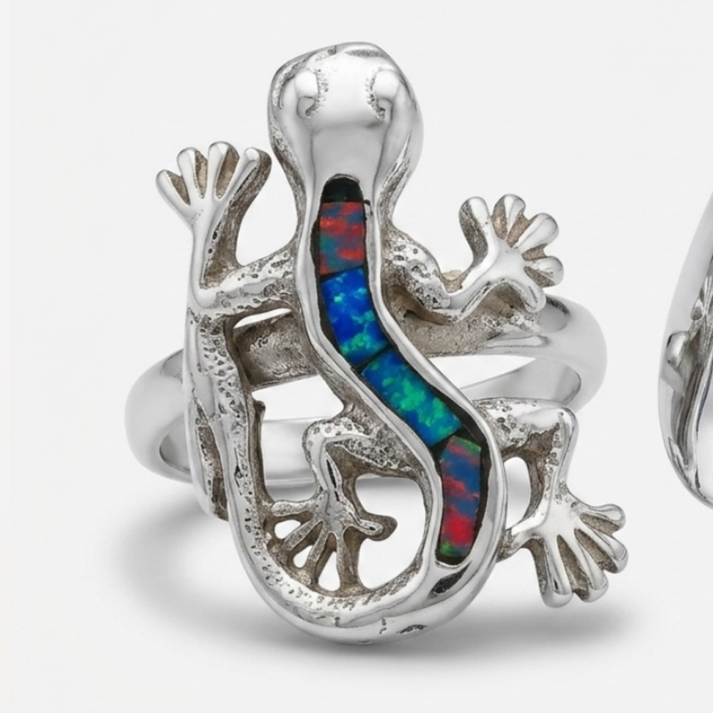 Cute lizard adjustable ring NWOT